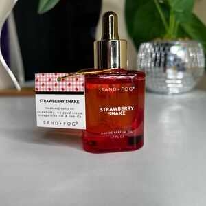 Sand & Fog Strawberry Shake Eau de Parfum Oil